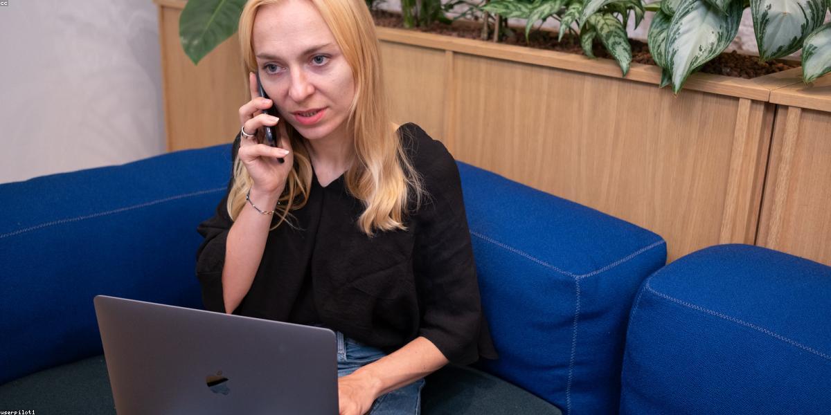 ۱۰ استراتژی اثبات‌شده طراحی UI/UX برای تبدیل بازدیدکننده به خریدار